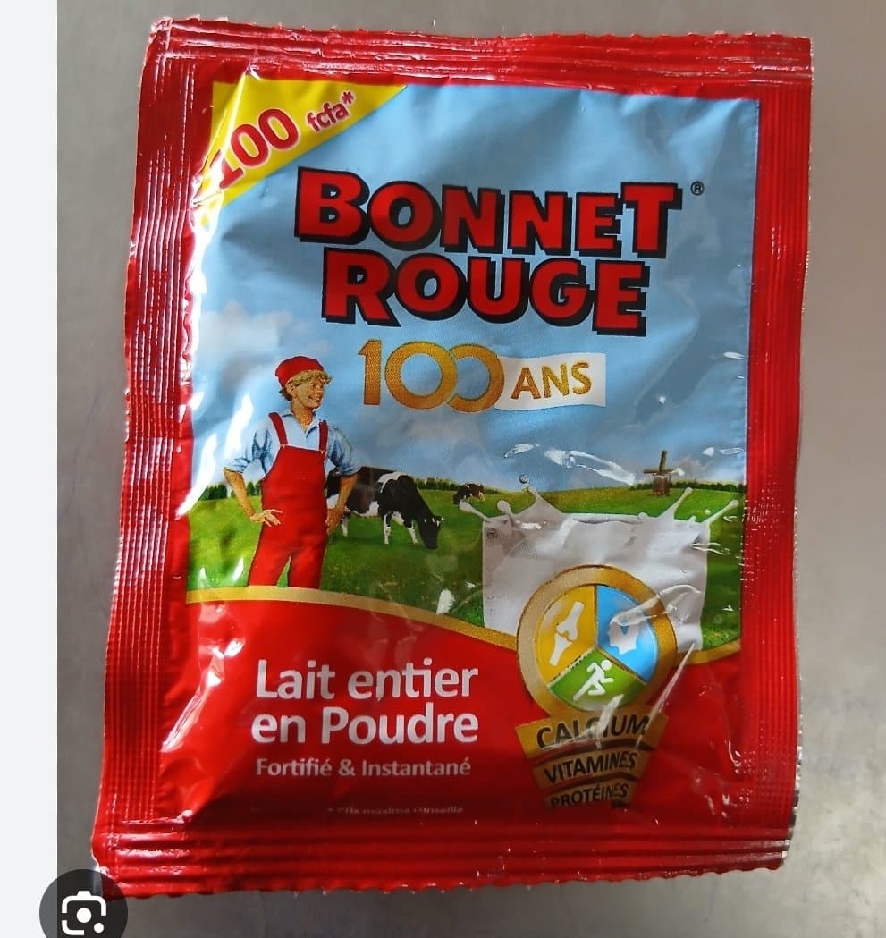Bonnet rouge sachet chapelet